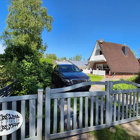 Luettje Pietje Holiday home Bedekaspel